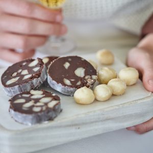 2402 Macadamia chocolate salami (12)