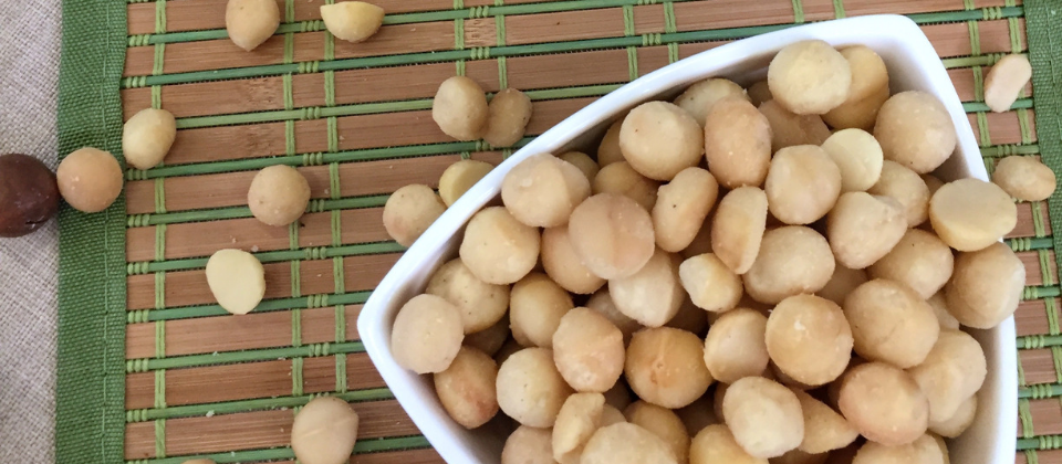 macadamia nuts keto