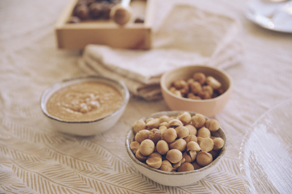 roasting macadamias for macadamia butter