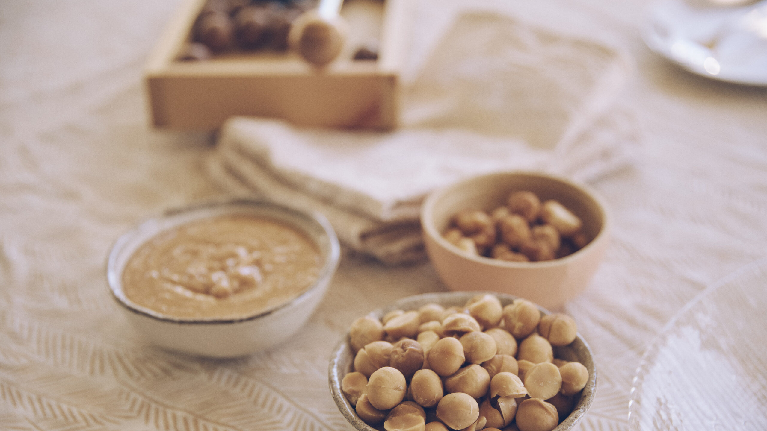 roasting macadamias for macadamia butter