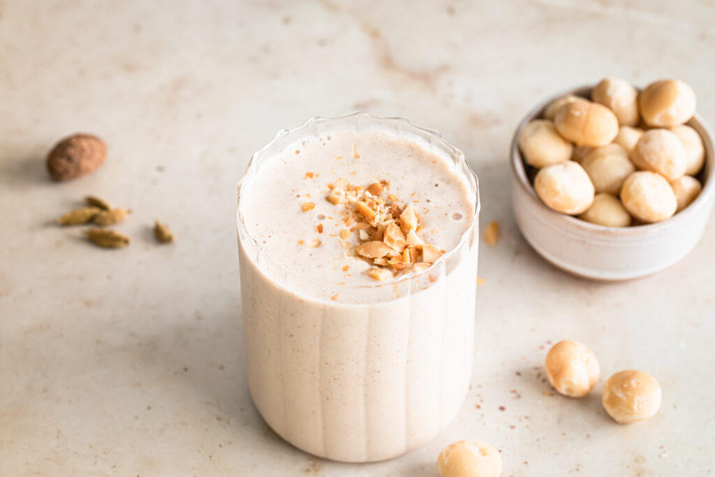 Vanilla Chai Macadamia Smoothie recipe