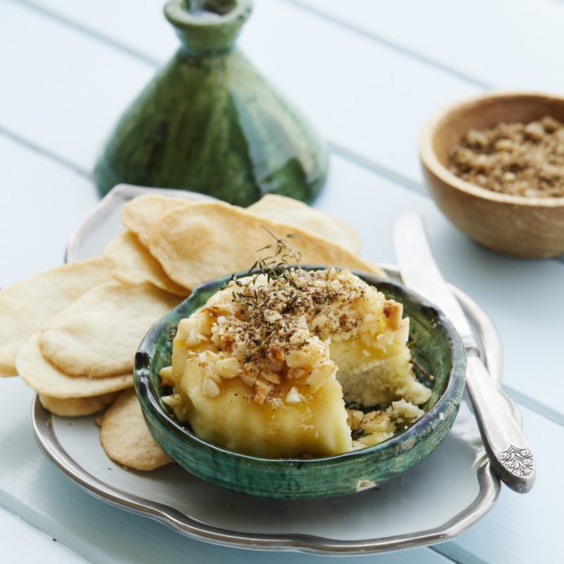 1912 Baked macadamia feta with vegan macadamia crispbreads and za’atar (8)