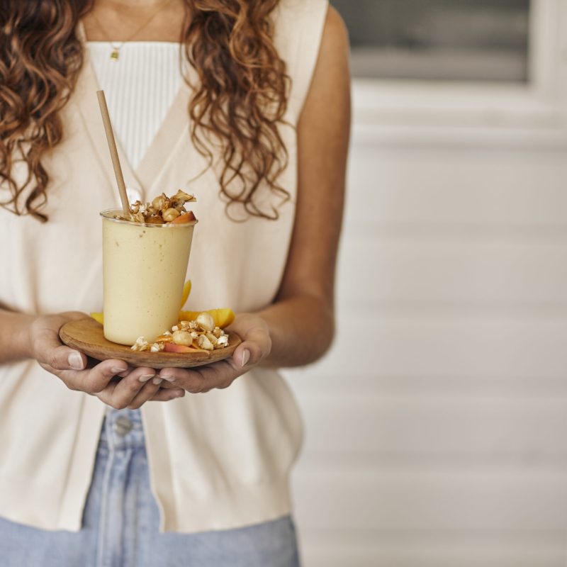 Macadamia-milk-summer-smoothie-scaled