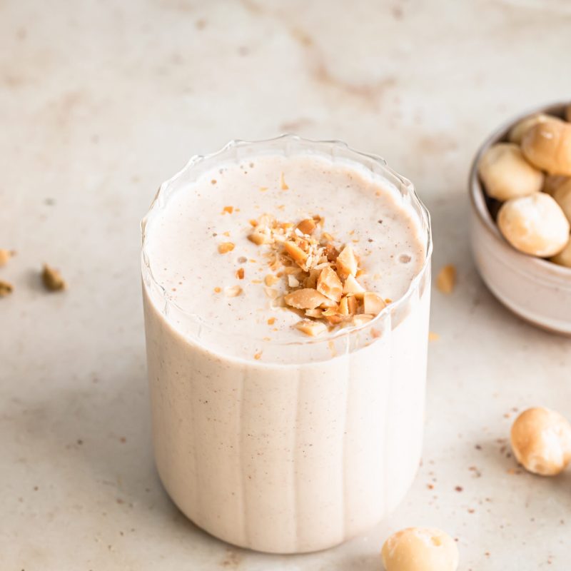 Vanilla Chai Macadamia Smoothie recipe